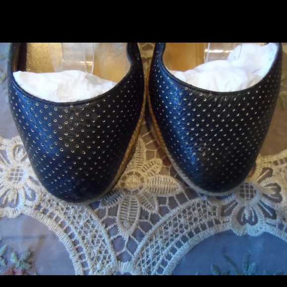 Christian Louboutin Black Leather Wedge Espadrilles w/Ankle Tie Detail Size 40. - Picture 4 of 12